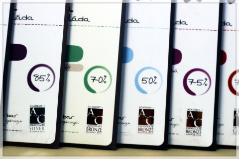 Czekolada ciemna 75% + nibs Czekolada ciemna 75% + nibs